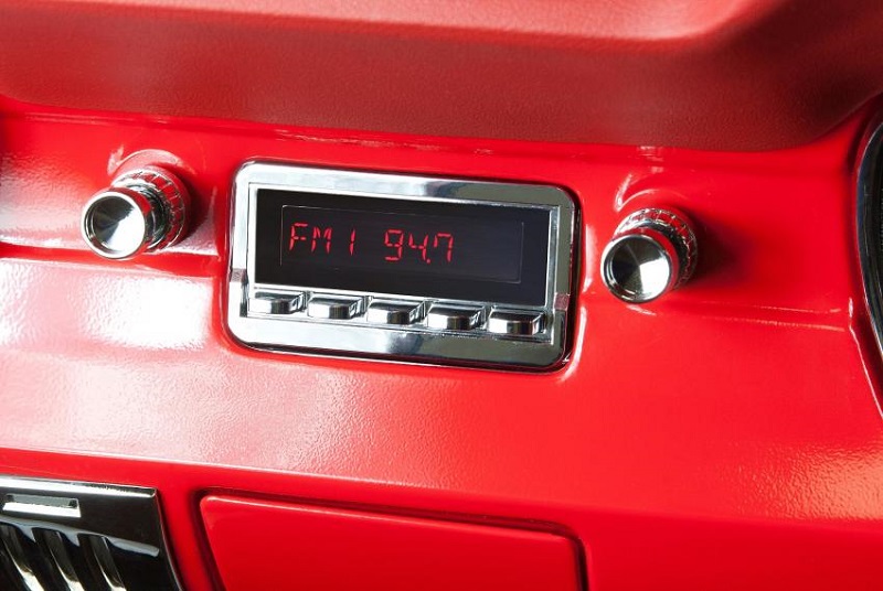 Ford oldtimer autoradio met DAB+ en Bluetooth